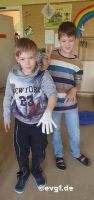 hand-4